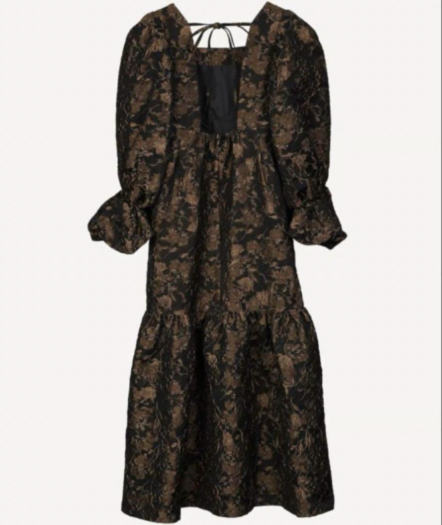 Acka. jacquard volume dressジャガードボリュームドレス