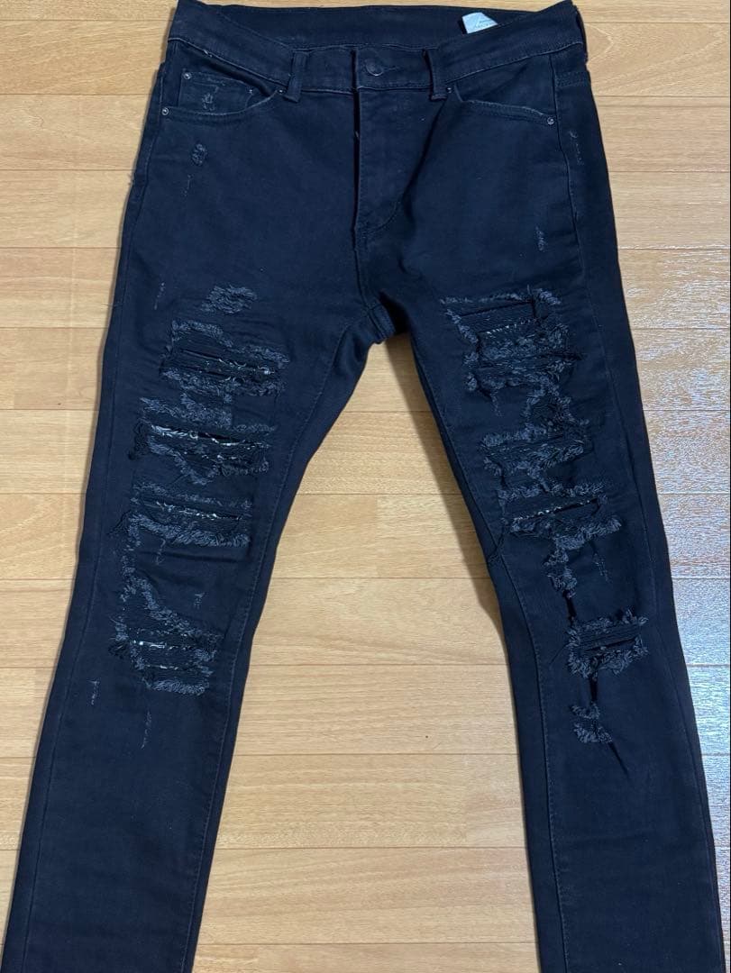 mnml ブラックダメージデニムパンツ