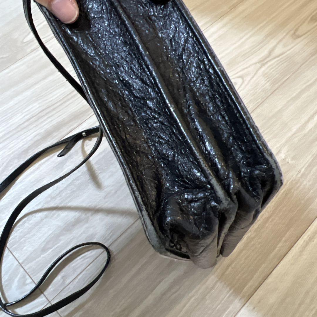 BALENCIAGA 黒 レザー ショルダーバッグ