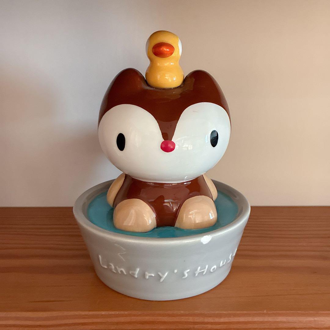 サンリオ レトロ たらいぐまのらんどりー 陶器 貯金箱 - メルカリ