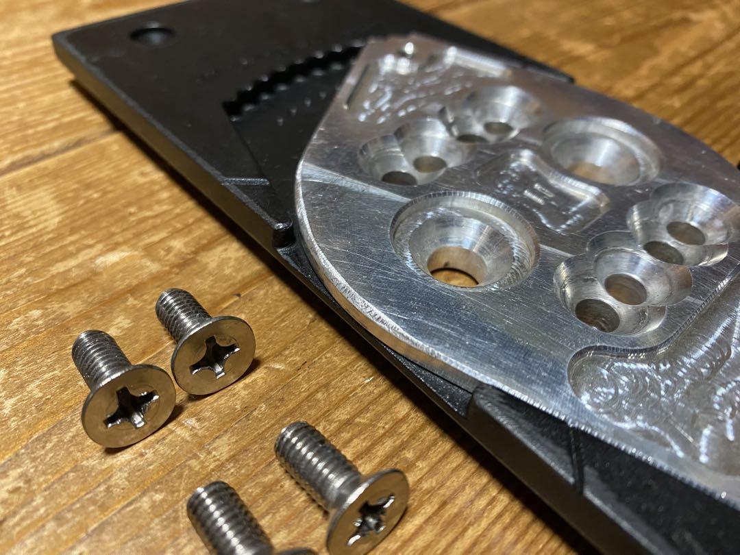 Spark R&D Solid Board Pucks スプリットボード
