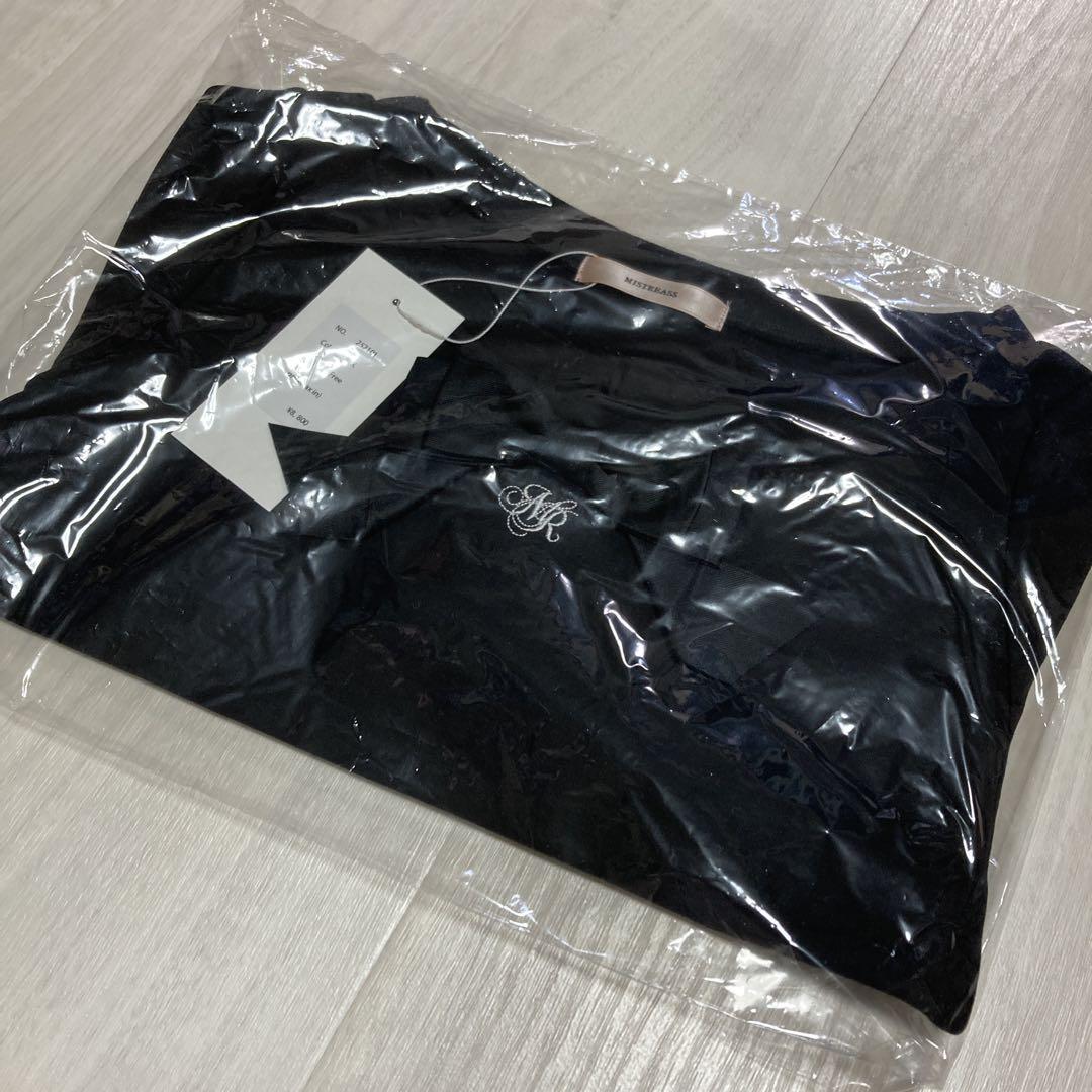 新品タグ付き♡ミストレアス♡フロントリボンコンパクトTシャツ♡ホワイト 新品タグ付き♡ミストレアス♡フロントリボンコンパクトTシャツ