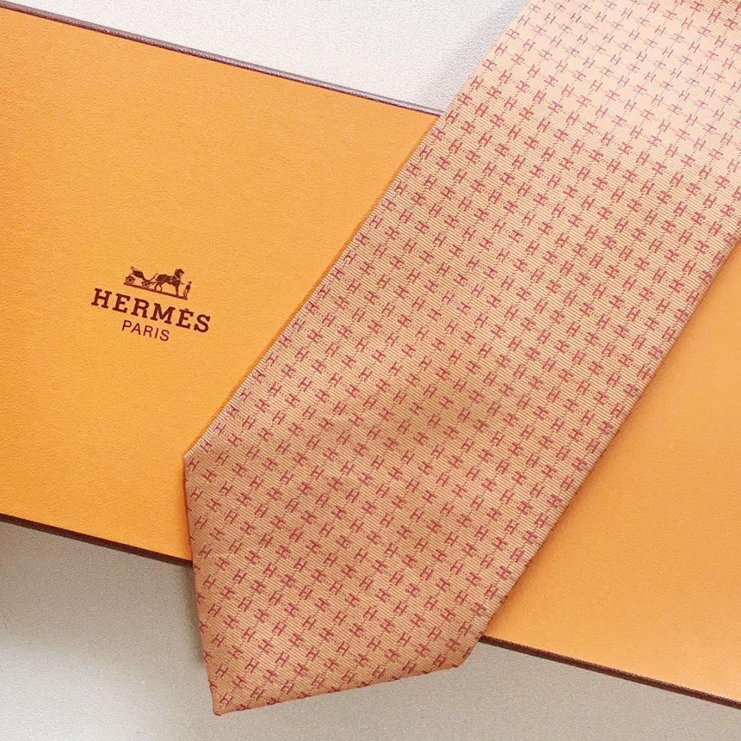 エルメス HERMES ネクタイ シルク オレンジ H織りタイ ファソネH H柄 美品 エルメス HERMES ネクタイ シルク H織りタイ ファソネH H柄
