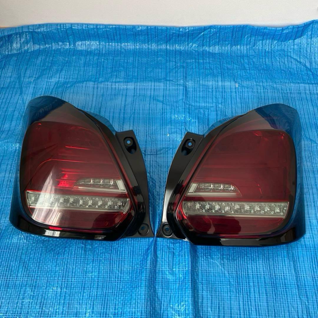 スズキ スイフト　LEDテールランプ 左右