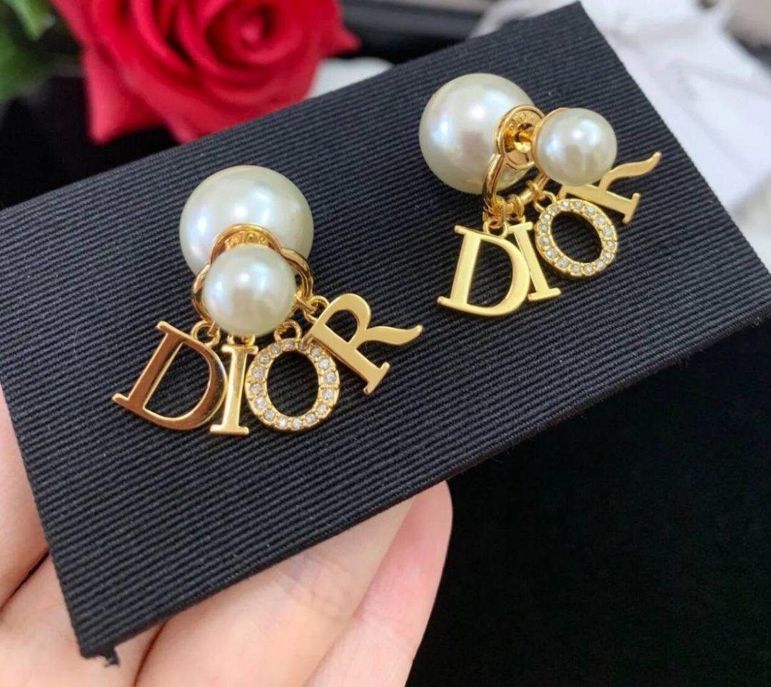 DIOR パールイヤリング ゴールド