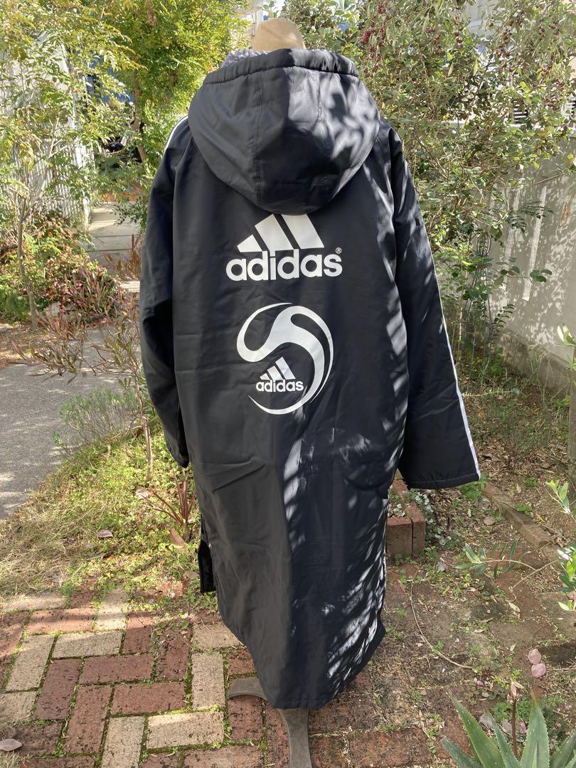 adidasアディダス　中綿　ベンチコート　スポーツ　防寒着　アウトドア　内ボア