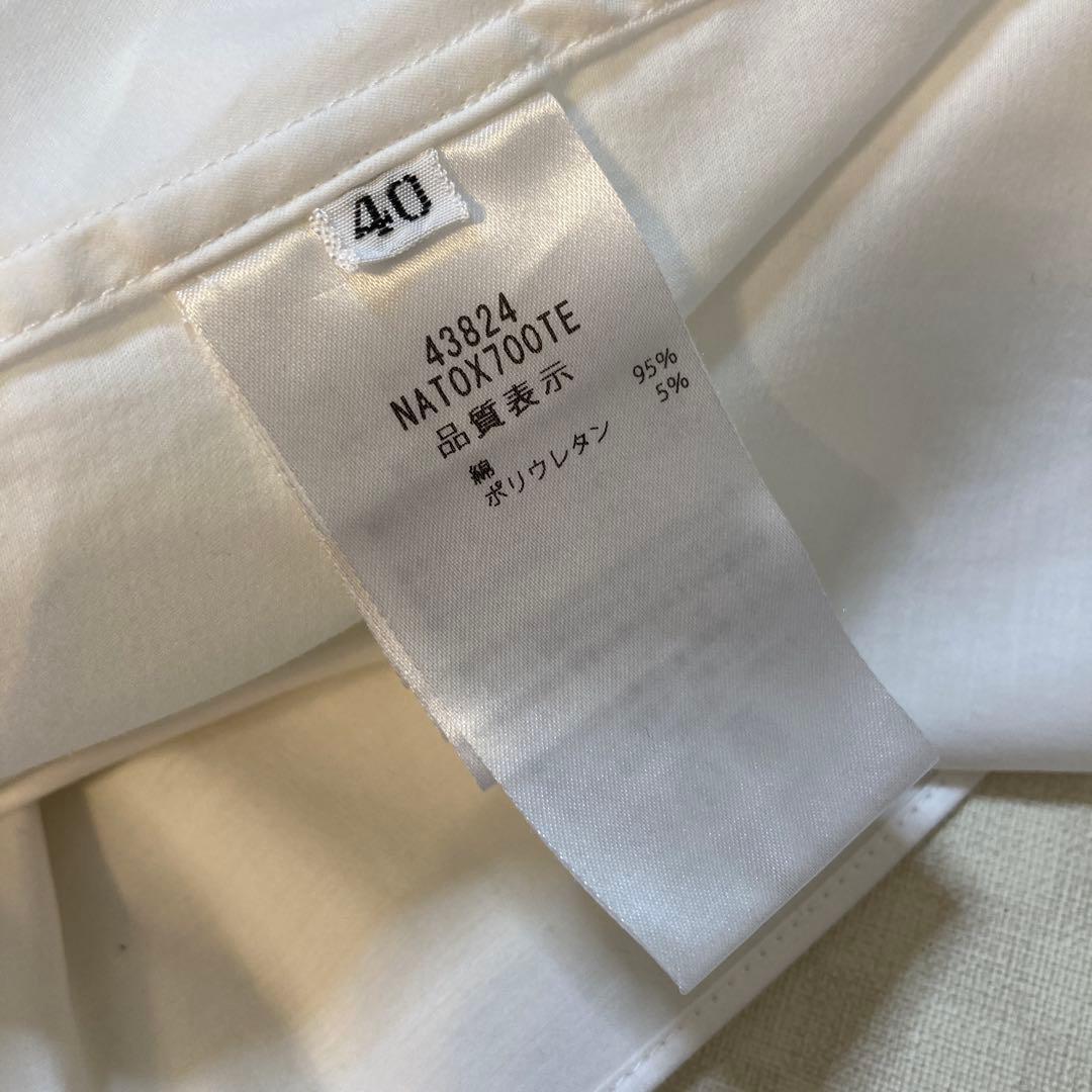 美品★¥57,200 FOXEY ロゴ刺繍入りオーバーシャツ 42 40 美品★¥57,200 FOXEY ロゴ刺繍入りオーバーシャツ 42 40