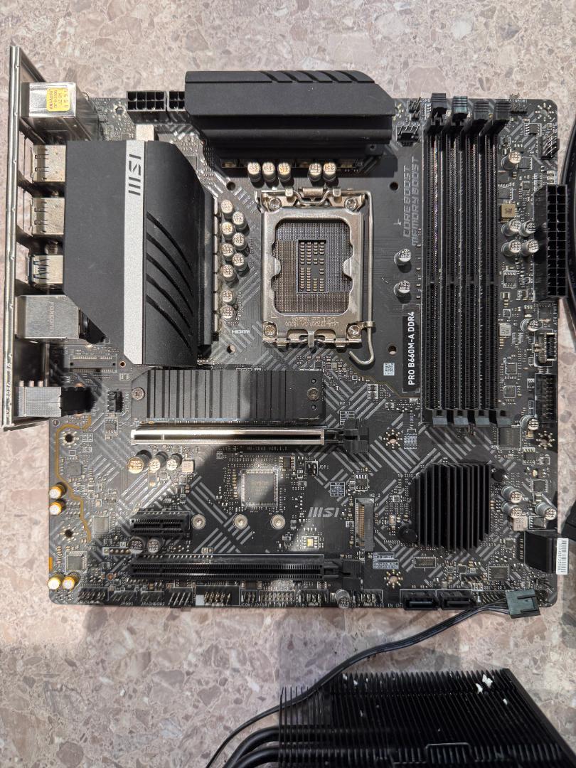 C*ಠ様 PCパーツまとめ マザーボード バッテリー CPUクーラー等 ID11