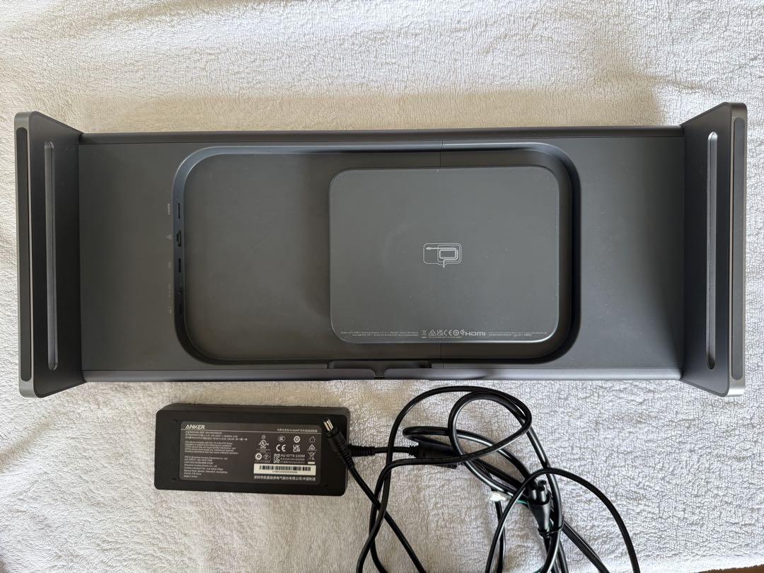 Anker675 モニター台型　USBCドッキングステーション