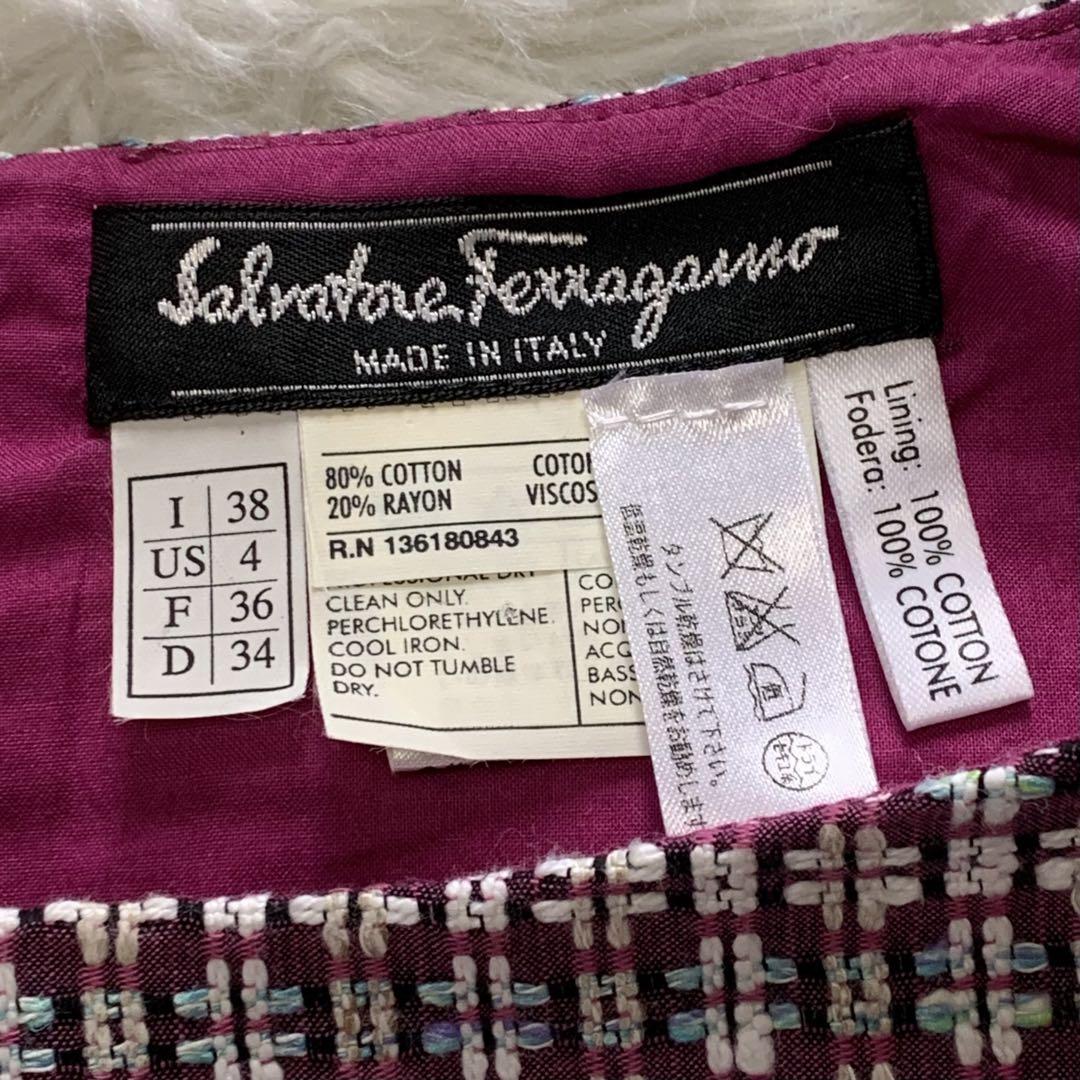 【美品】 サルバトーレフェラガモ　ノースリーブ ワンピース ひざ丈