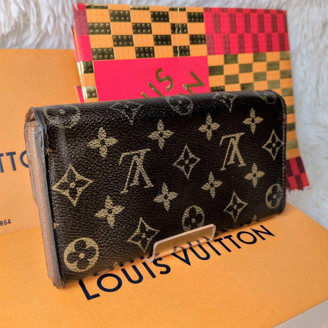 【最終値下げ‼️】希少品‼️ルイヴィトン　モノグラム　財布 L18 エリーズ モノグラム ルイヴィトン 三つ折り財布 Wホック