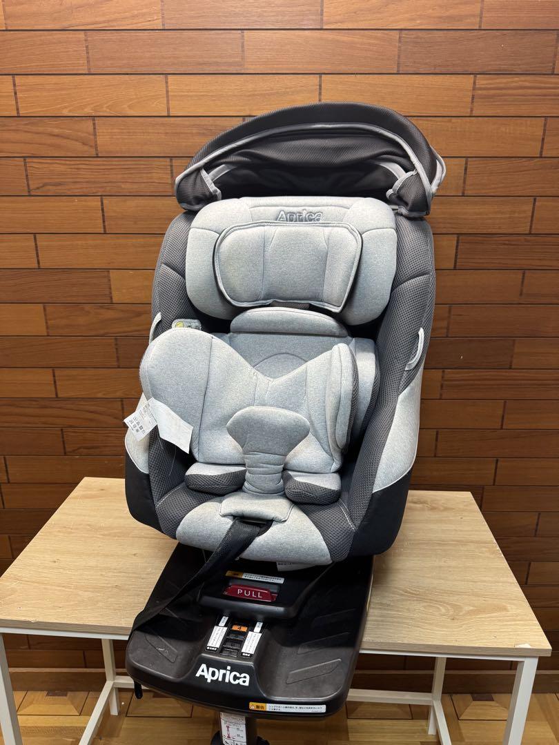 アップリカ　クルリラAC ネイビー　ISOFIX