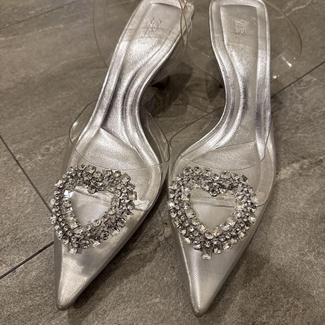 ZARA シルバー ハート型ストーン ミュール