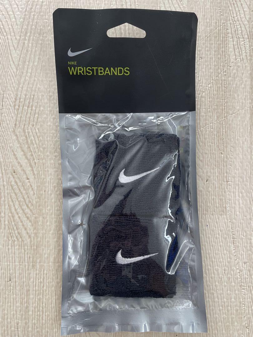 ナイキリストバンド　ナダル使用モデル⑮濃紺 新品未使用】NIKE ナイキ リストバンド 濃紺 - メルカリ