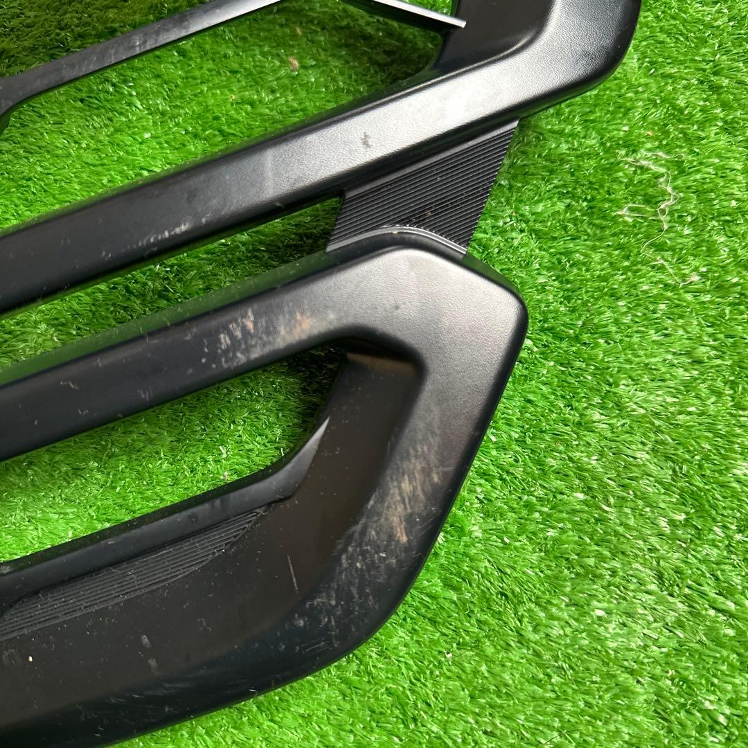 フロントグリルSUBARU