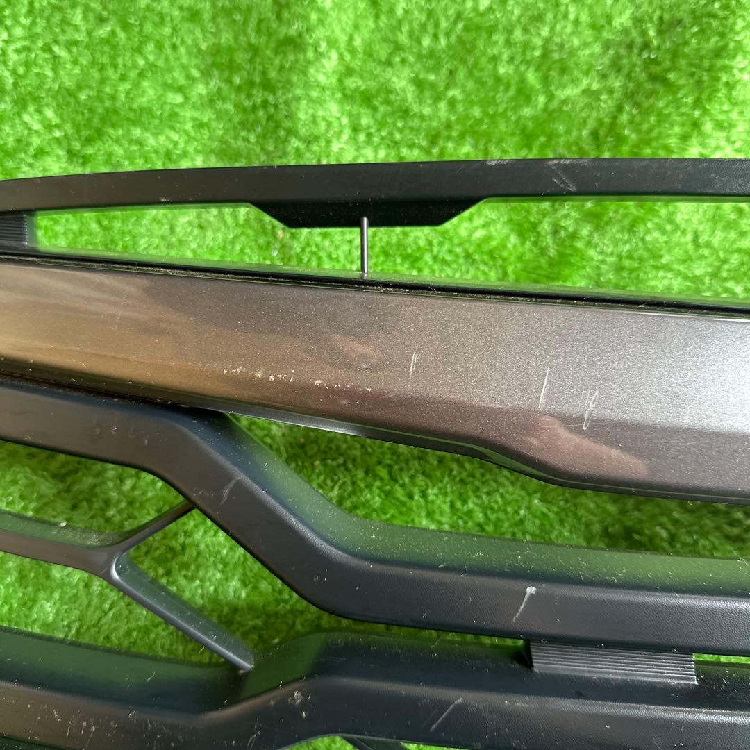 スバル フロントグリルSUBARU