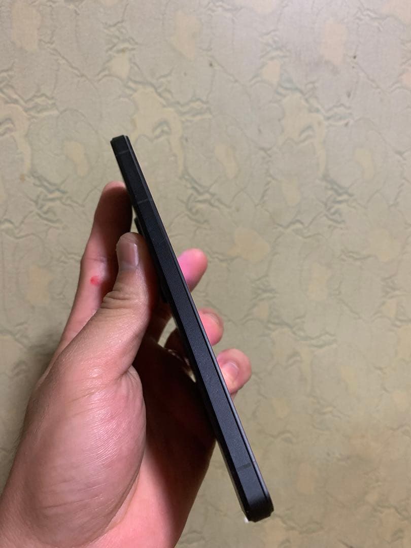 ブラックSony Mobile