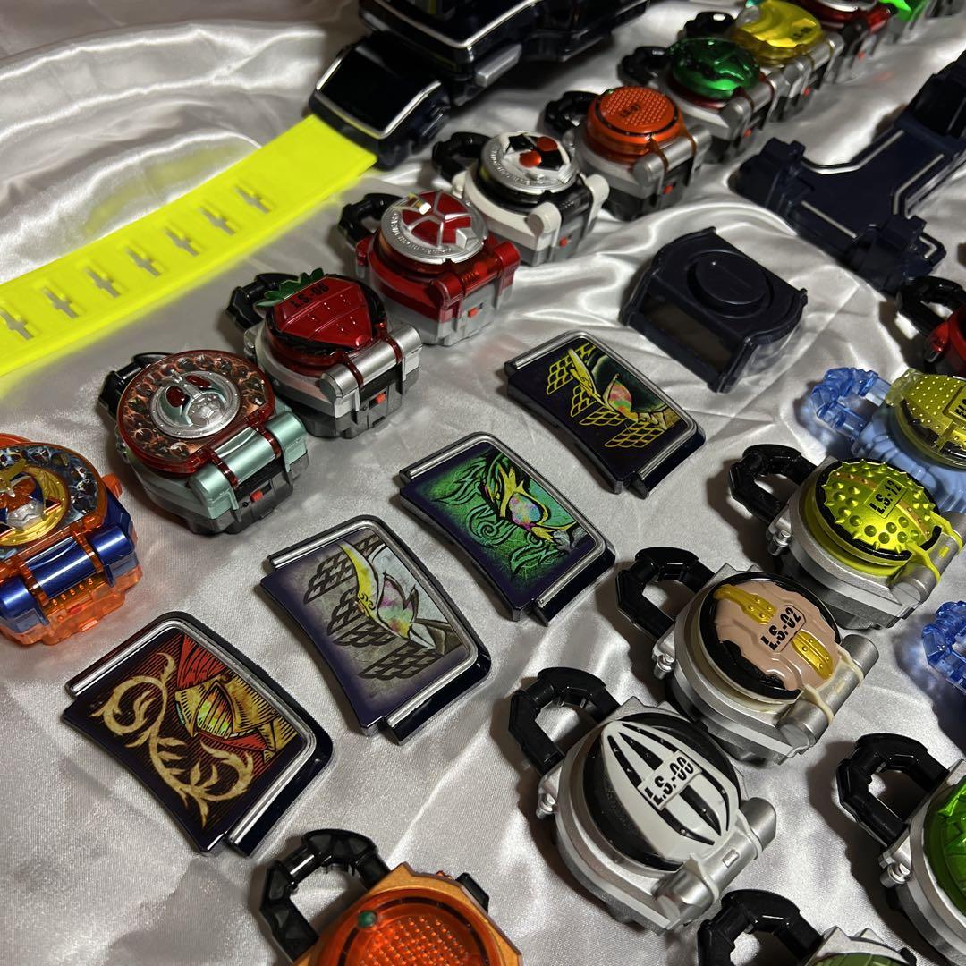 新品登場 仮面ライダー鎧武 変身ベルトDX セット ロックシード その他