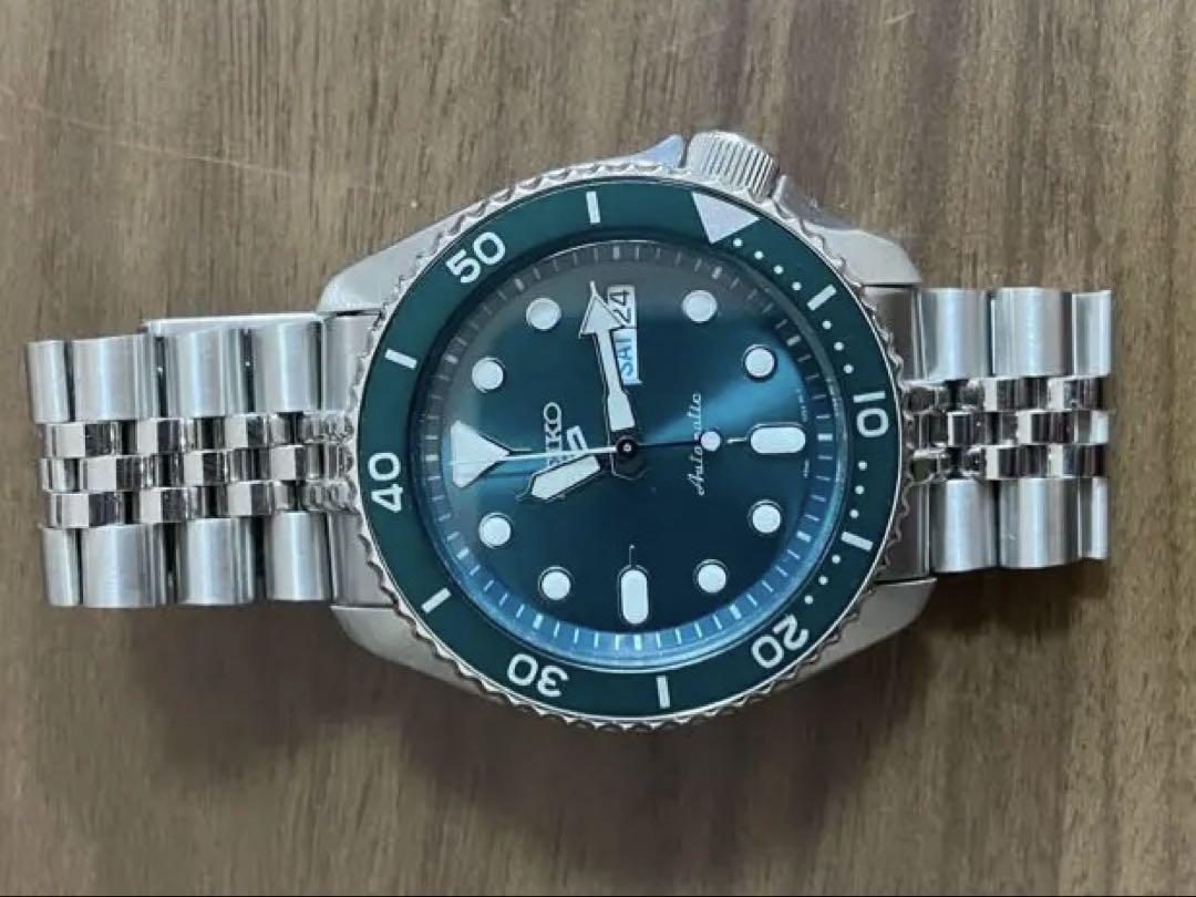 SEIKO5 スポーツ 自動巻きグリーンダイバー SRPD61