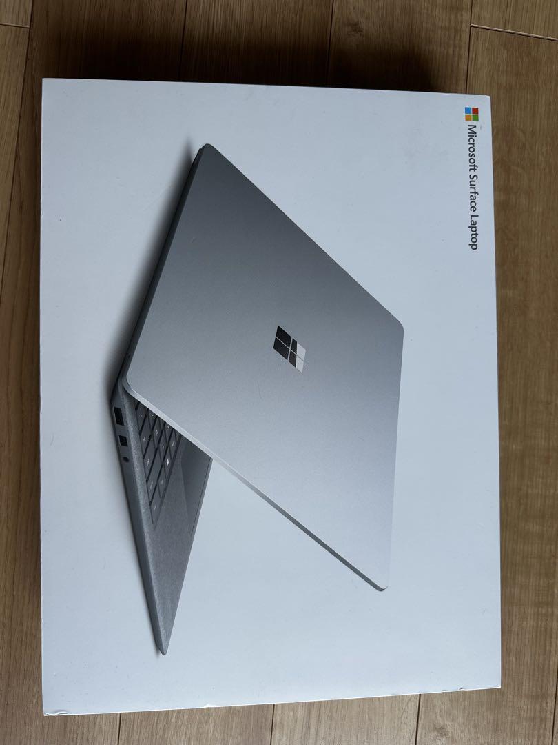 Microsoft Surface Laptop 2 シルバー