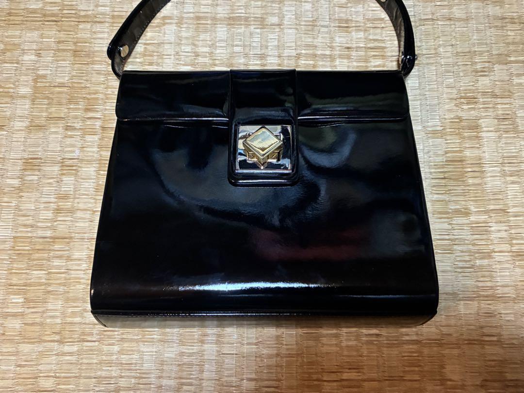 【美品】La Moda ハセガワ HASEGAWA 黒 ハンドバッグ ミラー付 美品】La Moda ハセガワ HASEGAWA 黒 ハンドバッグ ミラー付