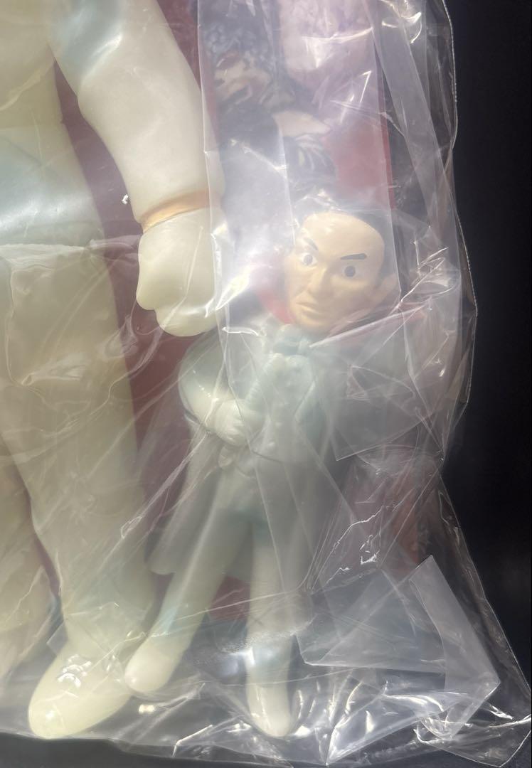 仮面ライダー フィギュア 「死神博士（新色蓄光）+ミニソフビ」メディコム MEDICOM TOY - 死神博士(新色蓄光)+ミニソフビ