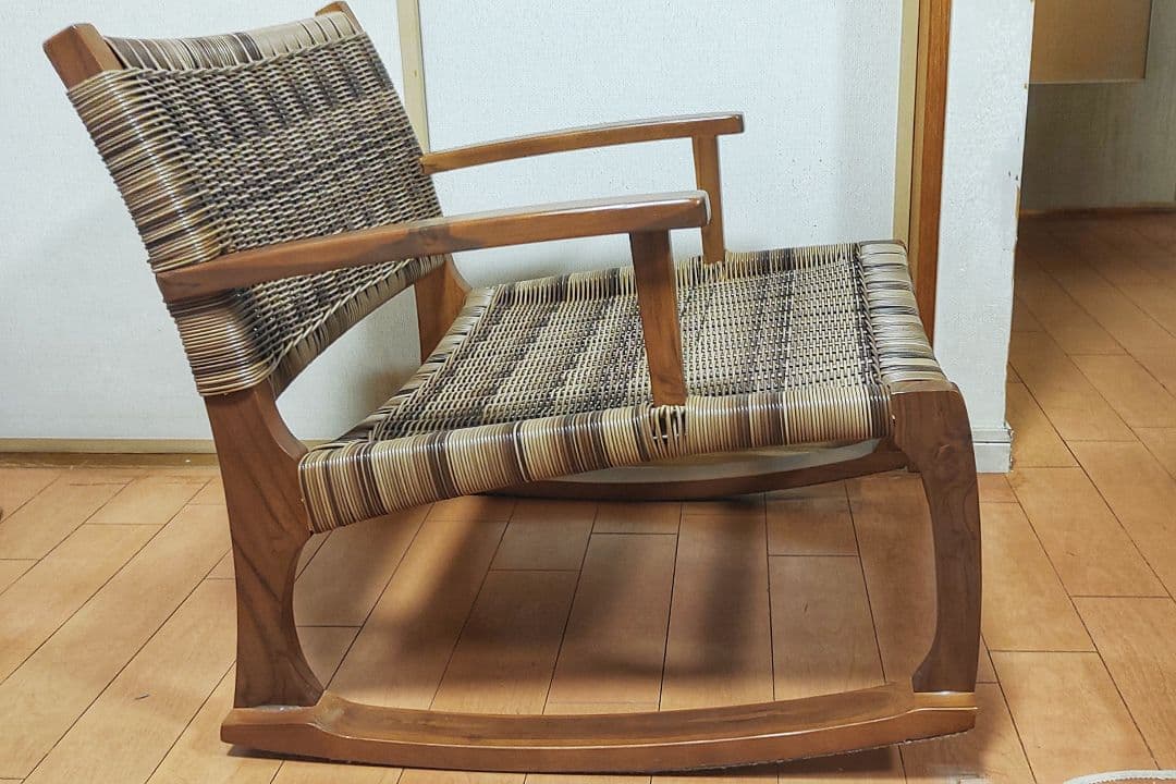 ロッキングチェア 定価27000円程