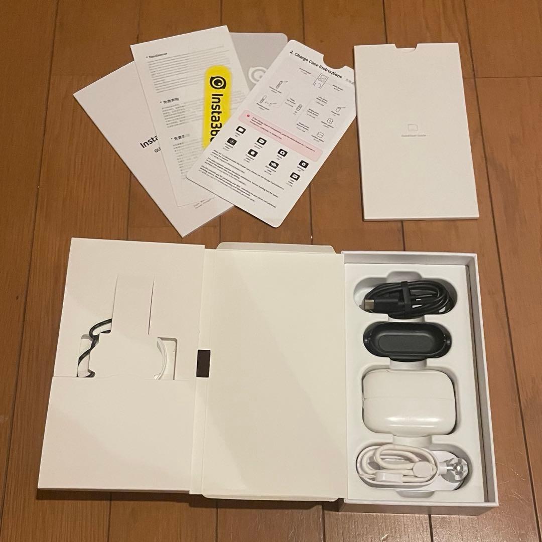 人気のInsta360 GO2 世界最小のアクションカメラ スタンドに一部難あり