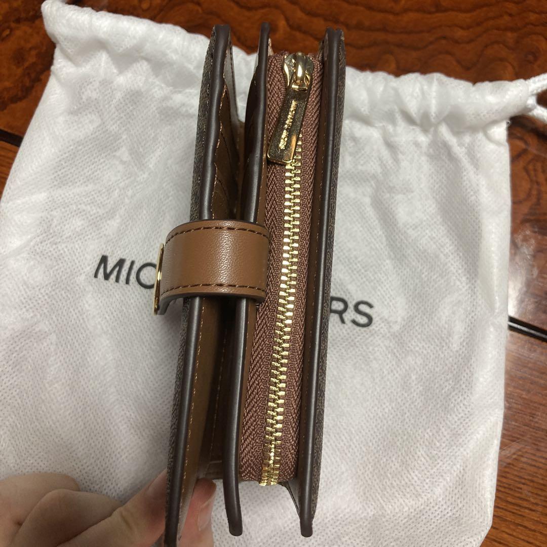 Michael Kors 二つ折り財布 ブラウン - メルカリ