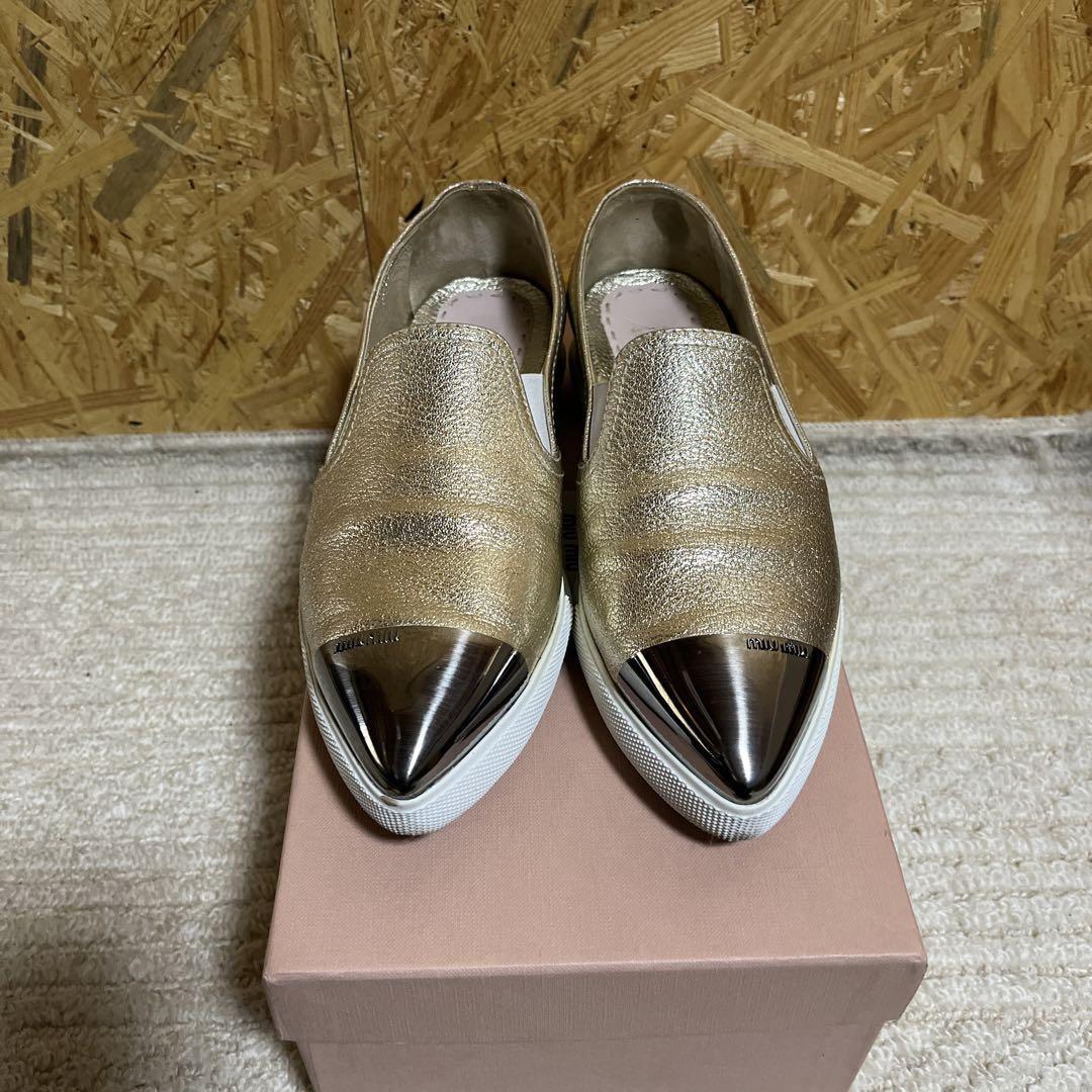 ミュウミュウmiumiu ゴールド 36.5 美品 画像1
