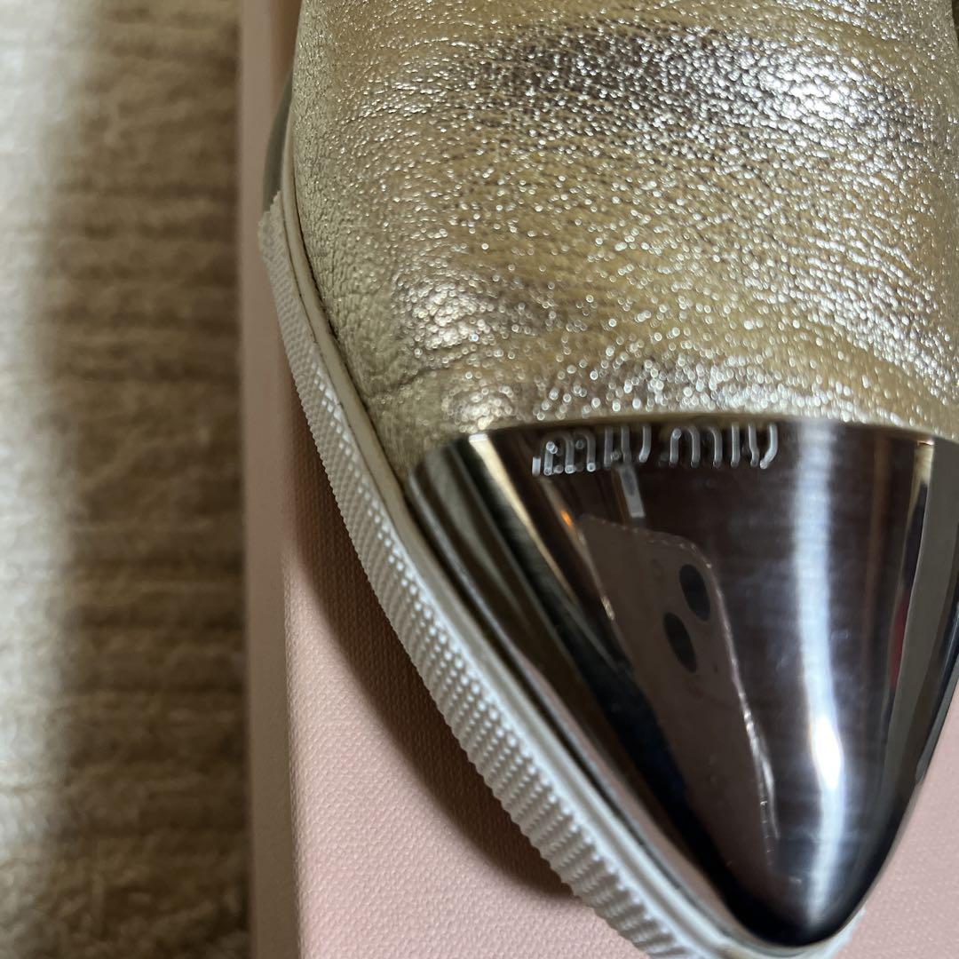 ミュウミュウmiumiu ゴールド 36.5 美品 画像2