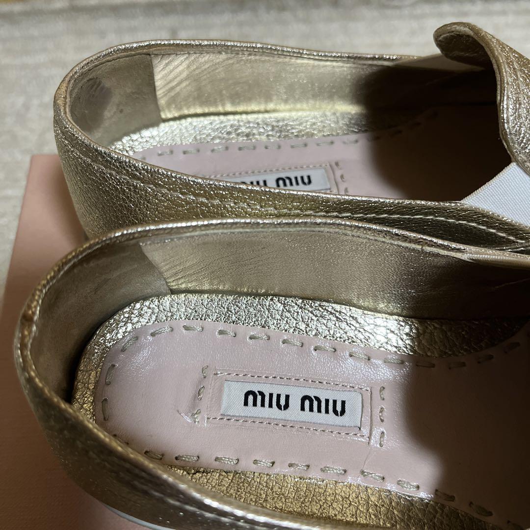 ミュウミュウmiumiu ゴールド 36.5 美品 画像3