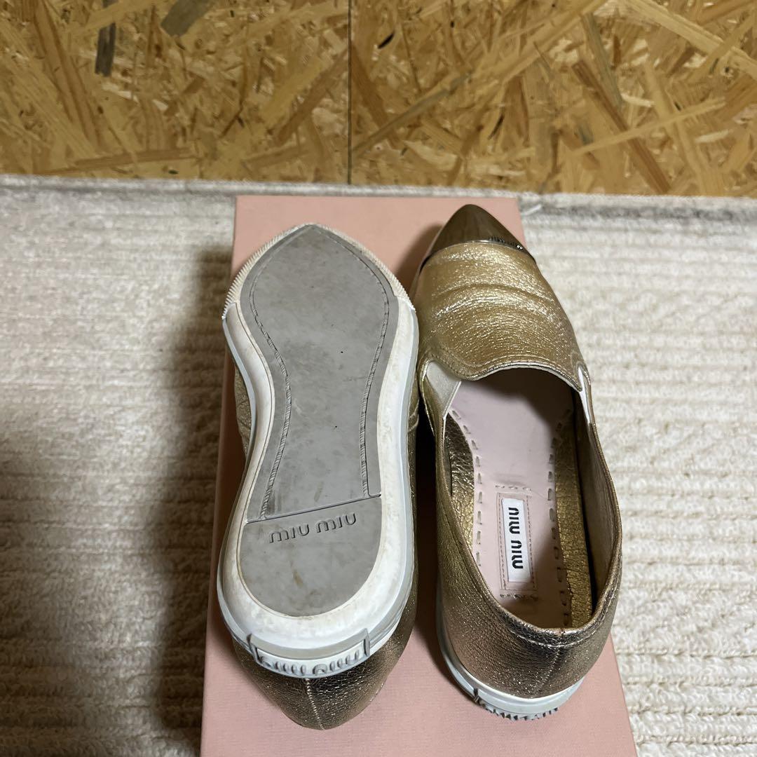 ミュウミュウmiumiu ゴールド 36.5 美品 画像5