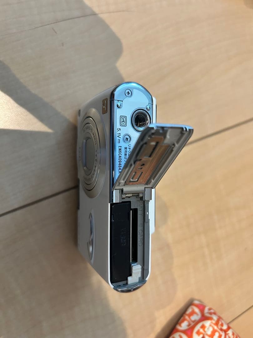 Panasonic LUMIX DMC-FX01 コンパクトデジタルカメラ