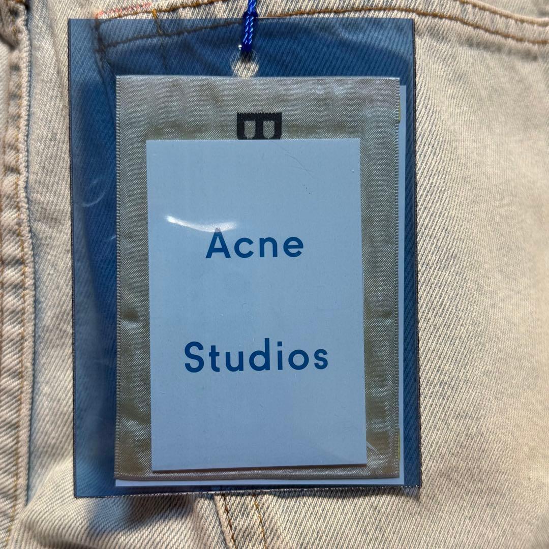 Acne Studios