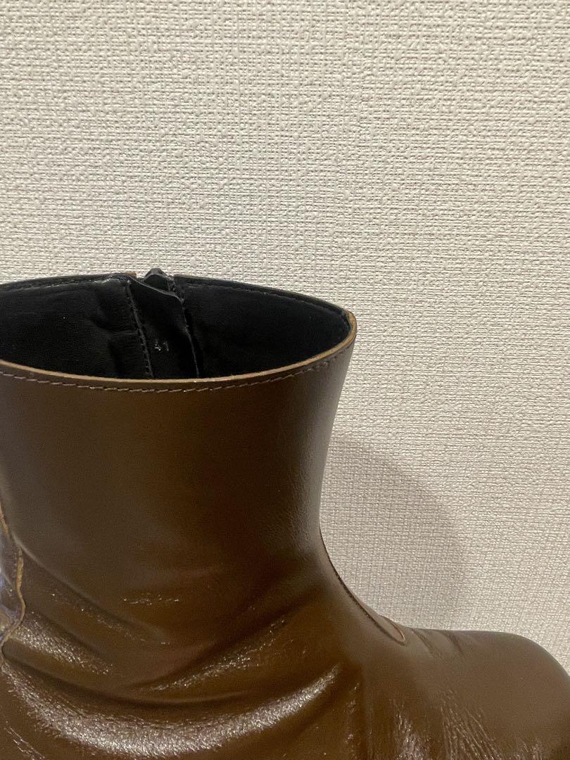 Acne Studios ブラック グロッシー レザーブーツ