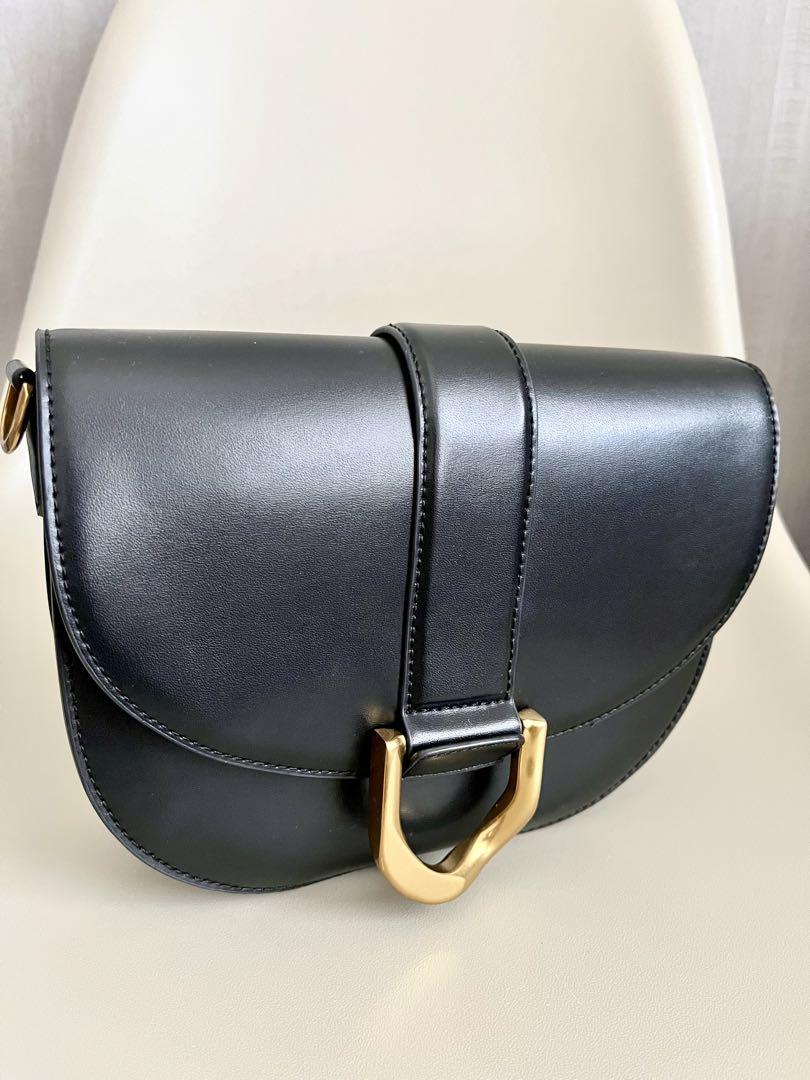 CHARLES & KEITH ブラック ショルダー バッグ ハンド 巾着袋 付