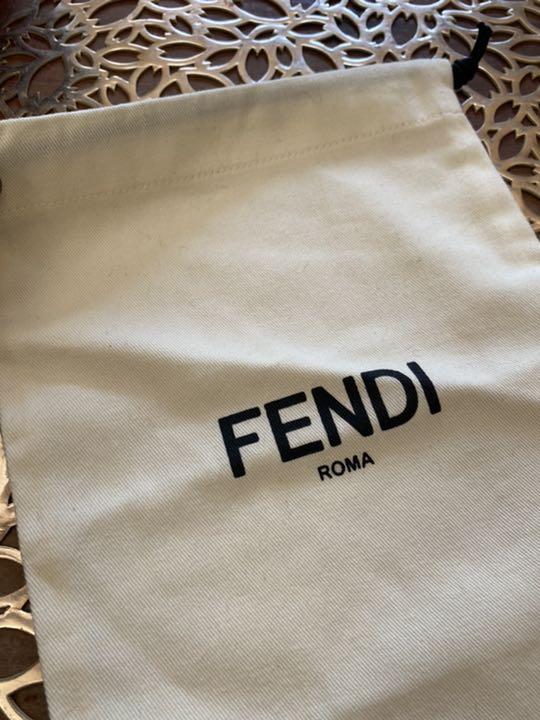 超歓迎即納 あや様専用❣️FENDI ファーチャーム パープルsale❣️ LPTSw-m80459067413 全国無料新品