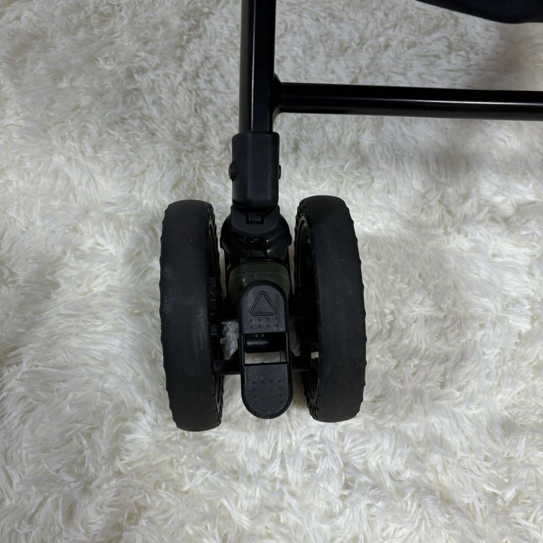 コンビ　上位モデル　ディアクラッセ エッグショック 　シャトーグレー