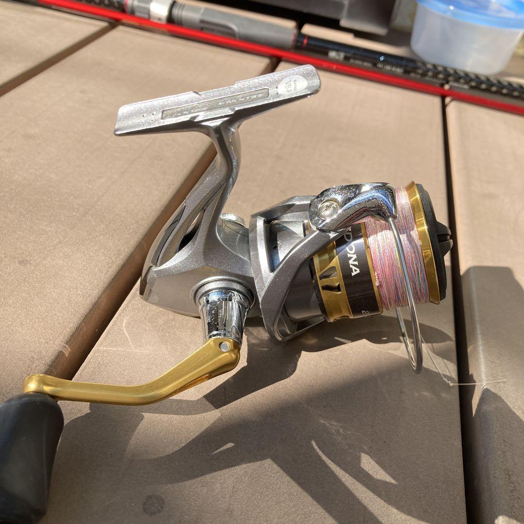 SHIMANO SEDONA 2500H リール