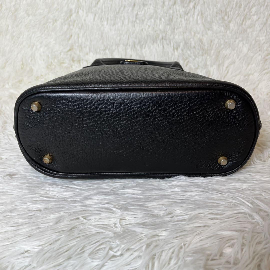 Valentino Garavani ハンドバッグ オールレザー シボ革 - メルカリ