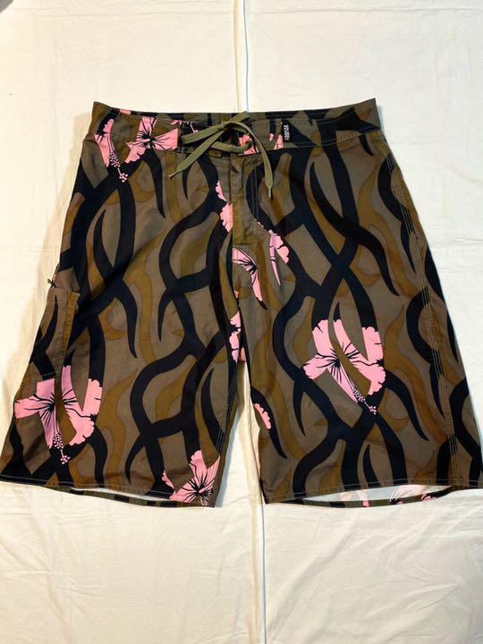 最新品お得 激レア STUSSY トライバル カモフラ ショートパンツ ハーフパンツ D5Jz6-m80470599746 即納爆買い