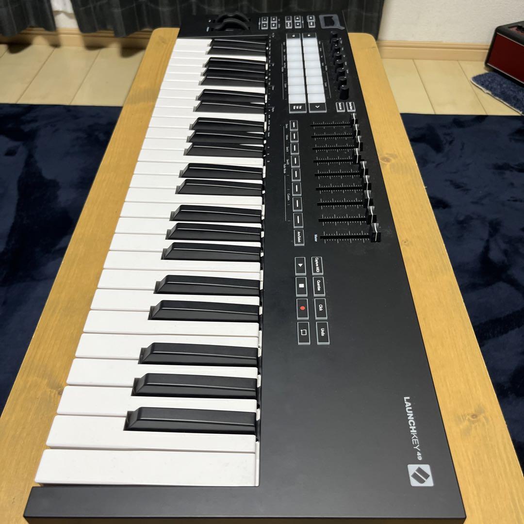 Launchkey 49 MK3 /Novation MIDIキーボード 画像2