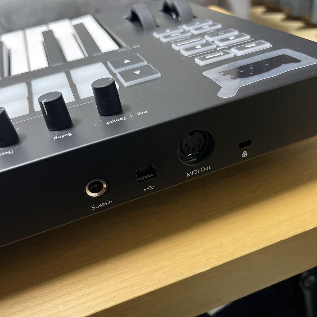 Launchkey 49 MK3 /Novation MIDIキーボード 画像3