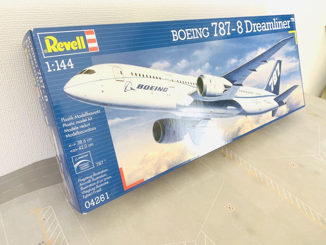 Revell Boeing 787-8 Dreamliner1:144プラモデル