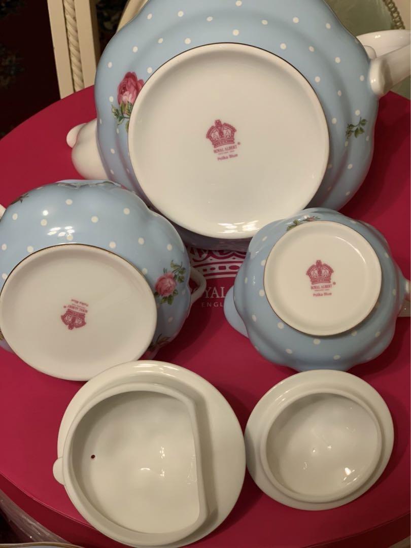Royal Albert  L size “set”
