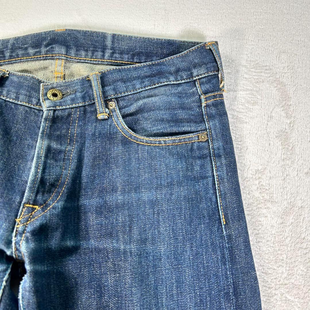 【JAPAN BLUE JEANS】タイトジーンズ　ロゴ入りボタン　JB0306