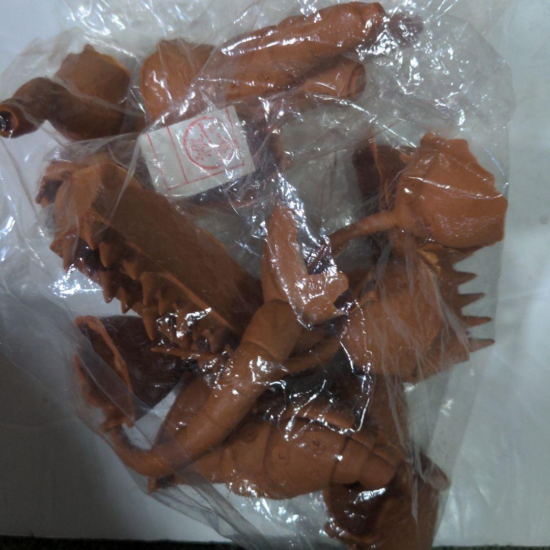 海洋堂　帰ってきたウルトラマン地底怪獣　クドン　1/350ソフビキット Yahoo!オークション - 地底怪獣 グドン 【海洋堂】 帰ってきたら