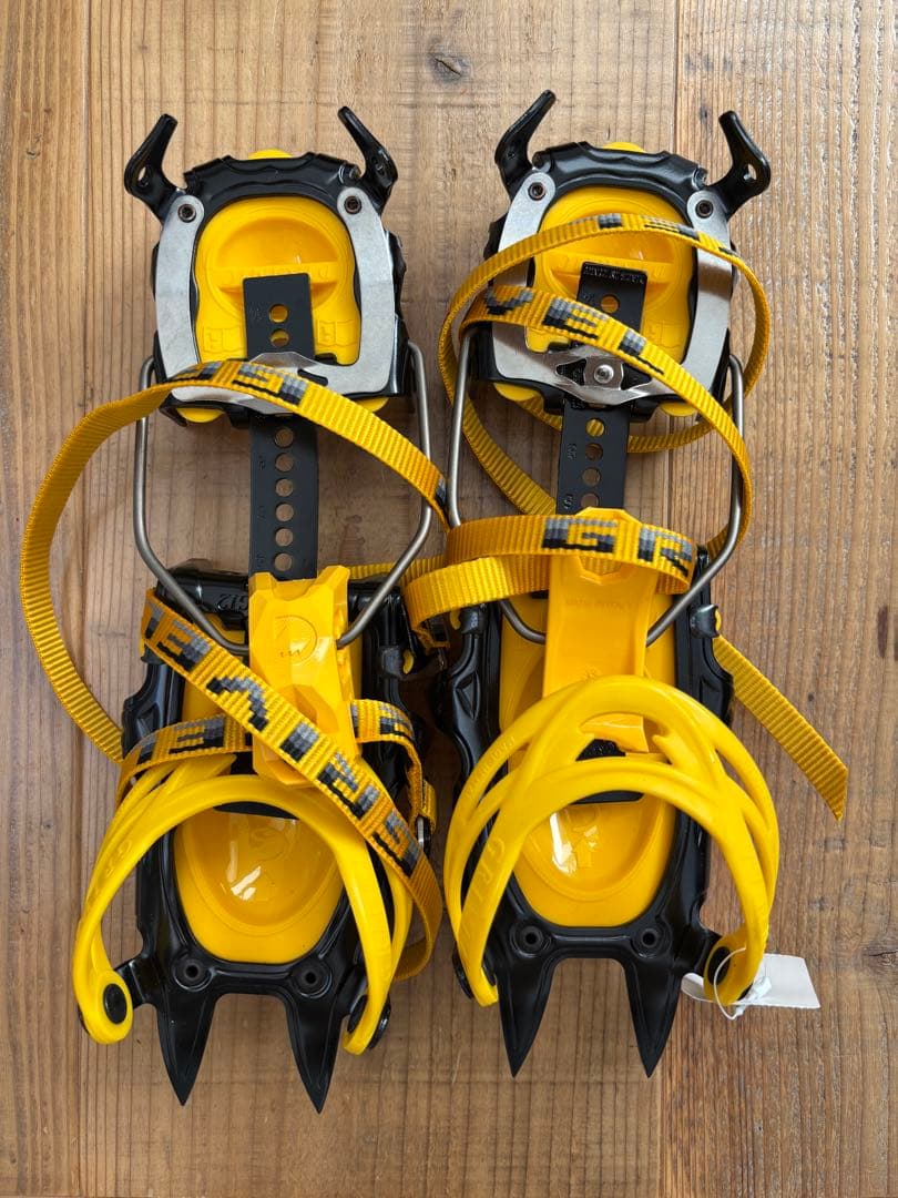 グリベル GRIVEL G12EVO ニューマチック 登山 アイゼンGrivel Srl