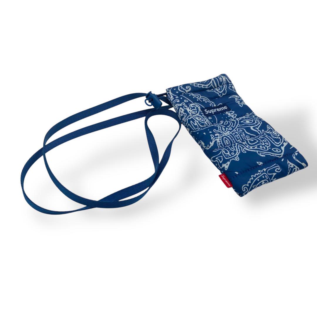 Supreme Puffer Neck Pouch ブルーペイズリー